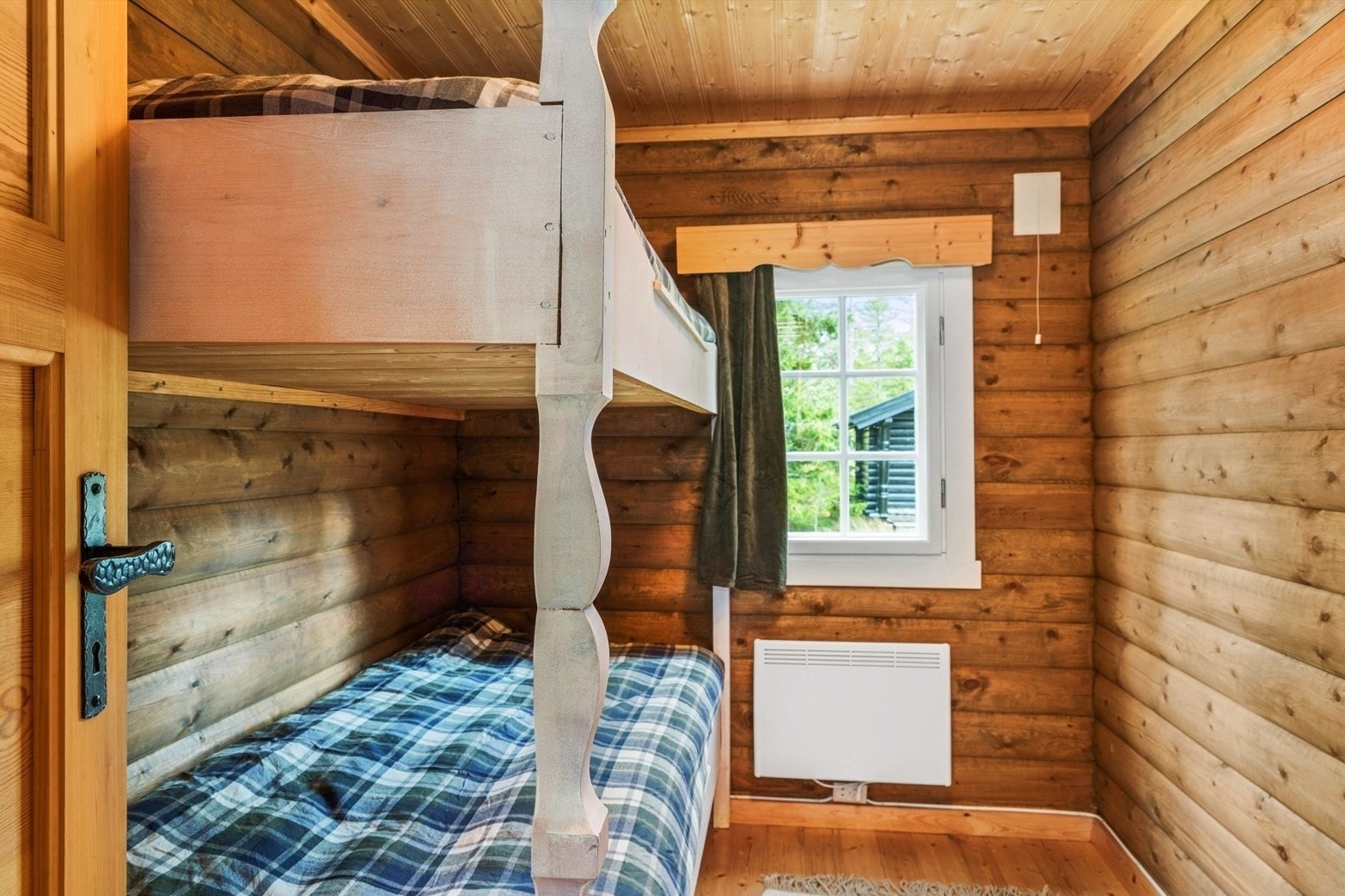 Soverom nummer 2 med fine køyer Galleribilde