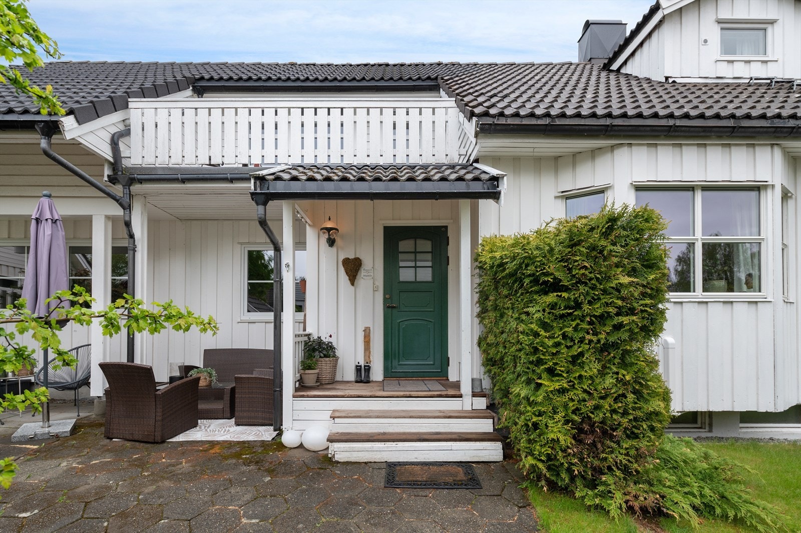 Veranda over inngangen til utleiedelen Galleribilde