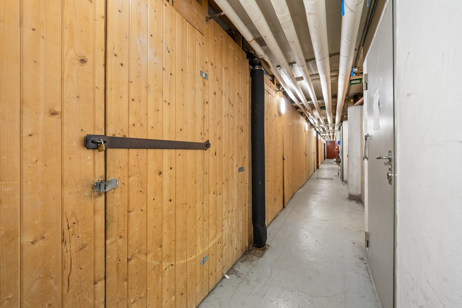 Det medfølger bod i fellesareal Galleribilde