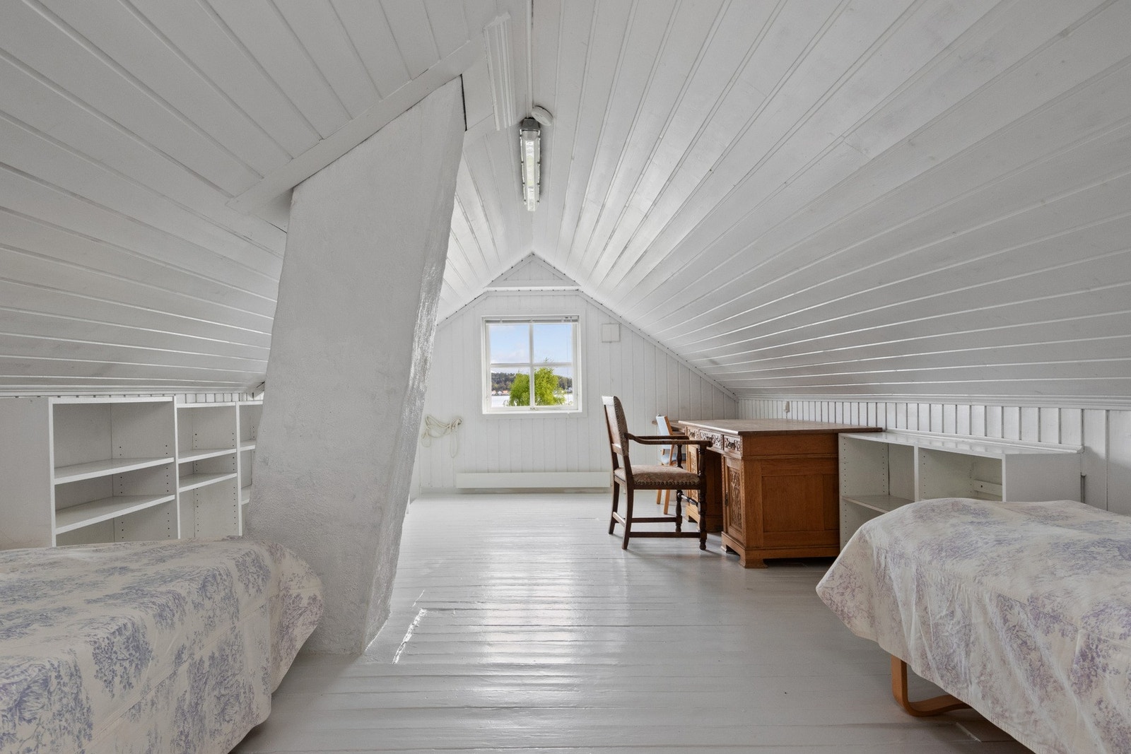 Det er innredet loft - rommet er ikke søkt bruksendret og ikke godkjent for varig opphold. Galleribilde