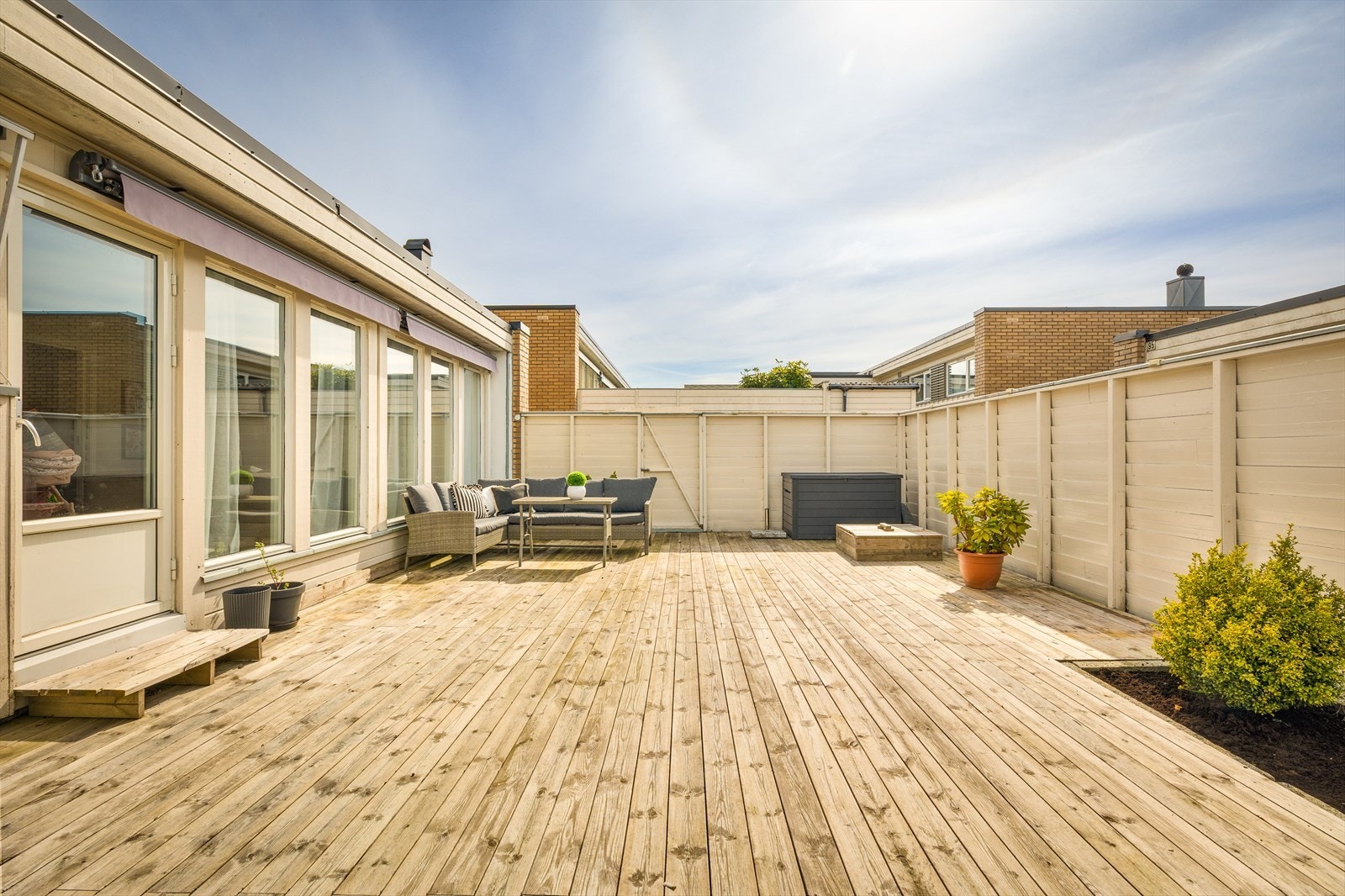 Perfekt for sosiale sammenkomster eller avslappende stunder i solen. Galleribilde