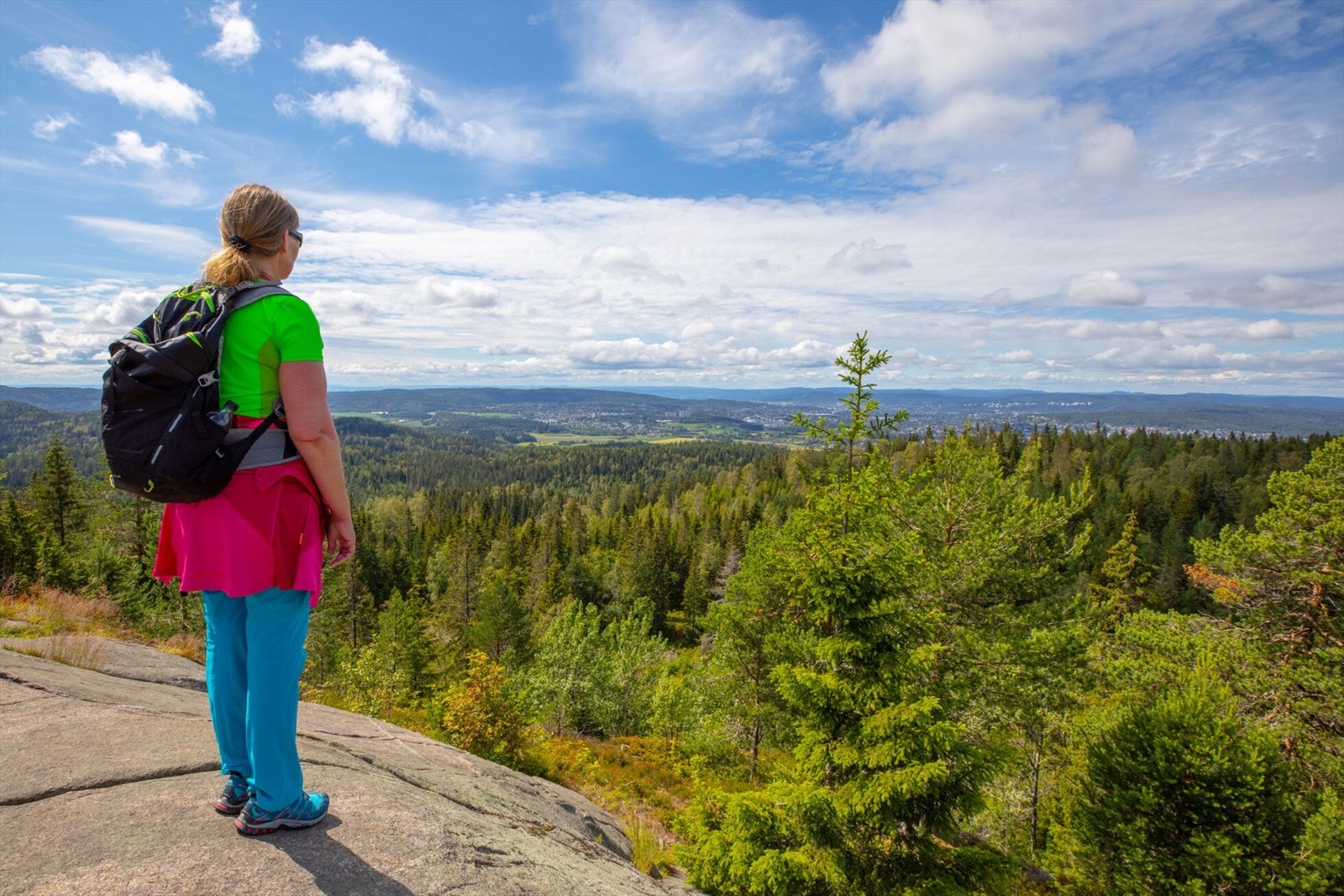 Blystadlia er omkranset av store skogs- og turområder, med fine turstier til blant annet Bjønnåsen og Ramstadslottet. Galleribilde