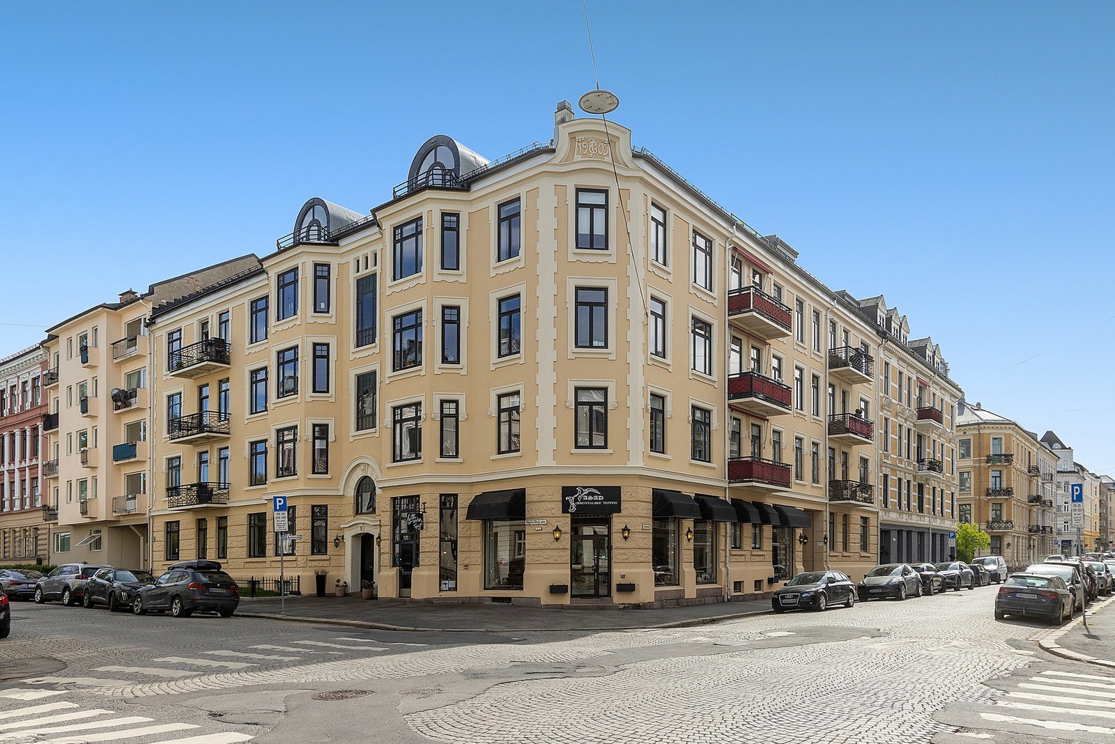 Her bor du i et fasjonabelt nabolag med alt av fasiliteter i gangavstand. Galleribilde