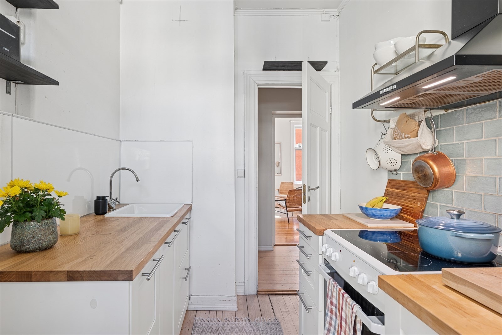 Her har du godt med benkeplass - Perfekt for deg som liker å lage mat. Galleribilde