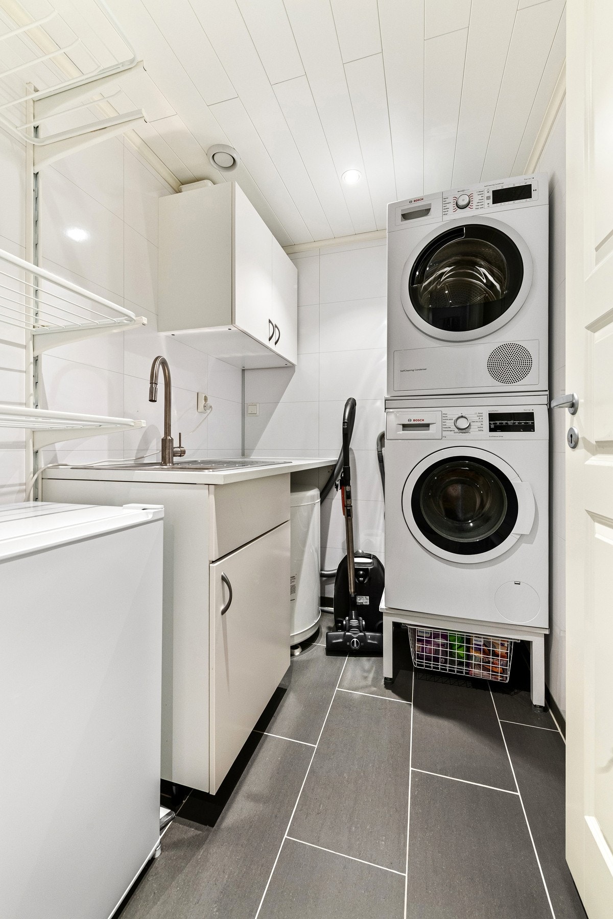 Vaskerom. Galleribilde