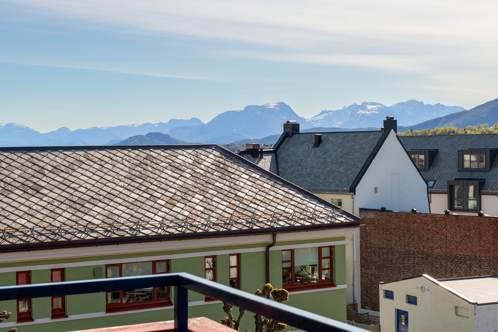 Utsikt fra balkong. Galleribilde