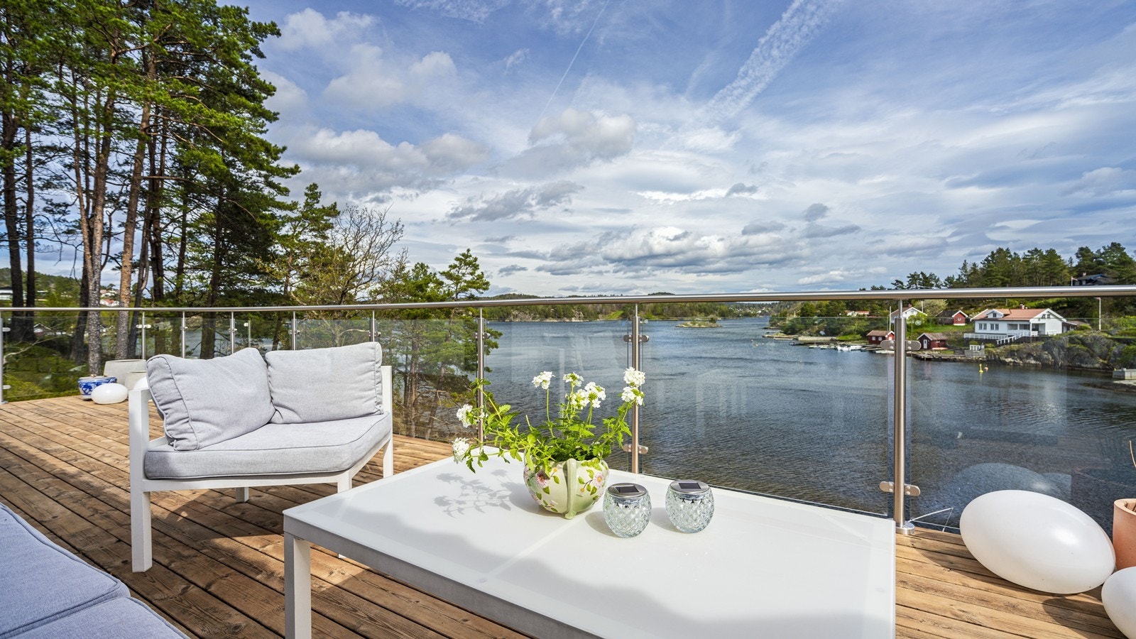 Fantastisk utsikt utover Hanthosundet Galleribilde