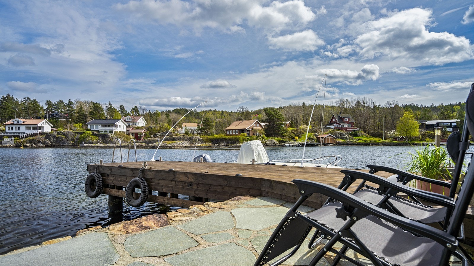 Her kan man nyte lange sommerdager Galleribilde