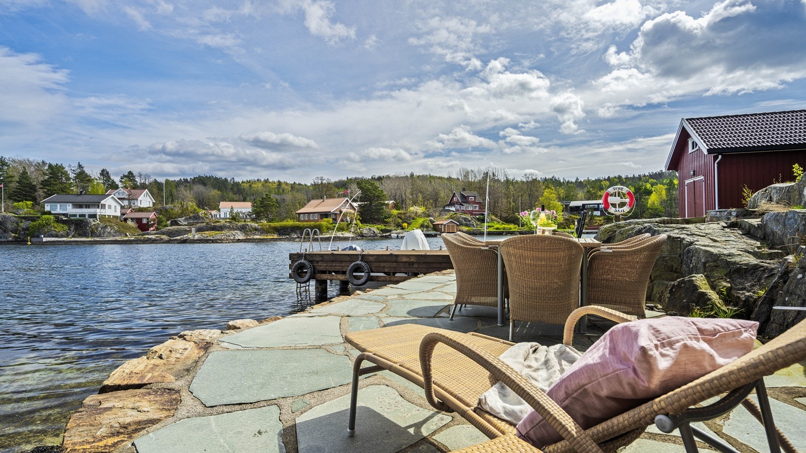 Pen steinsatt brygge med skifer Galleribilde