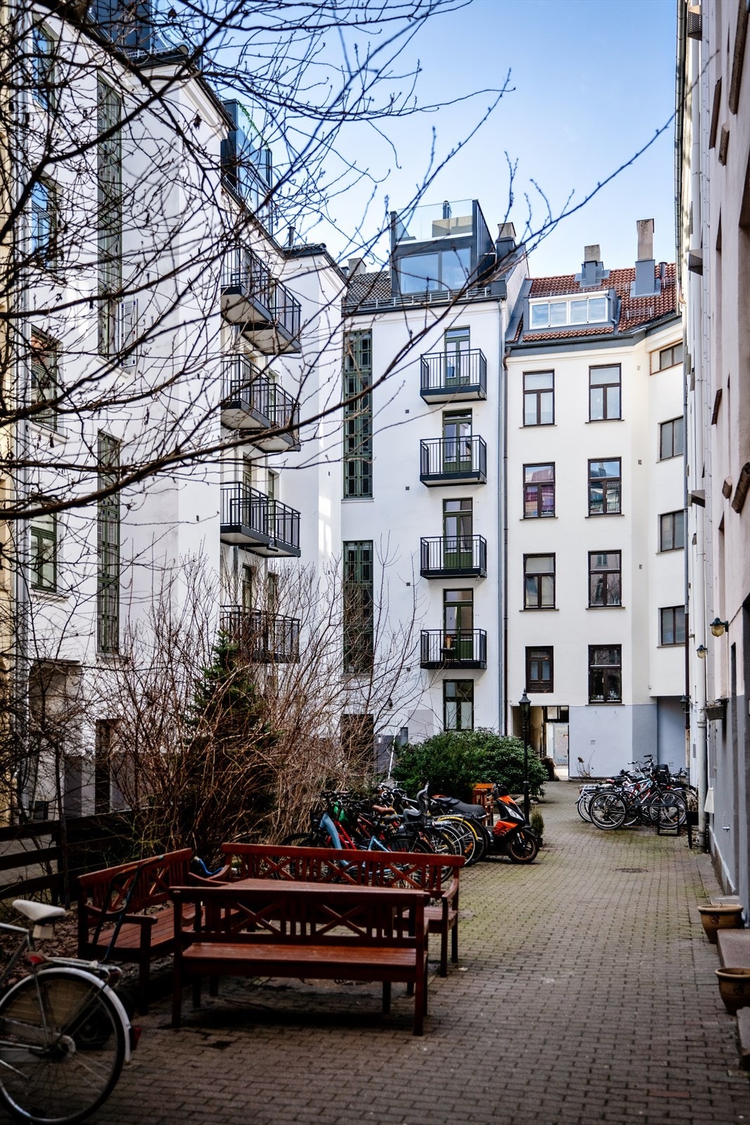 Og sykkelparkering. Galleribilde