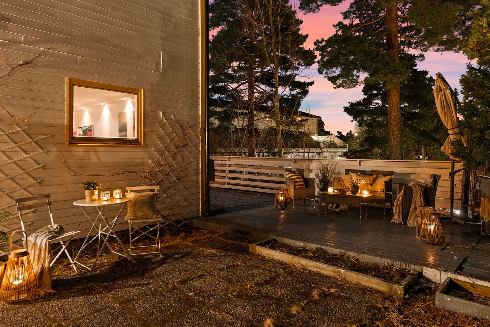 Uteområdet på kveldstid! Galleribilde