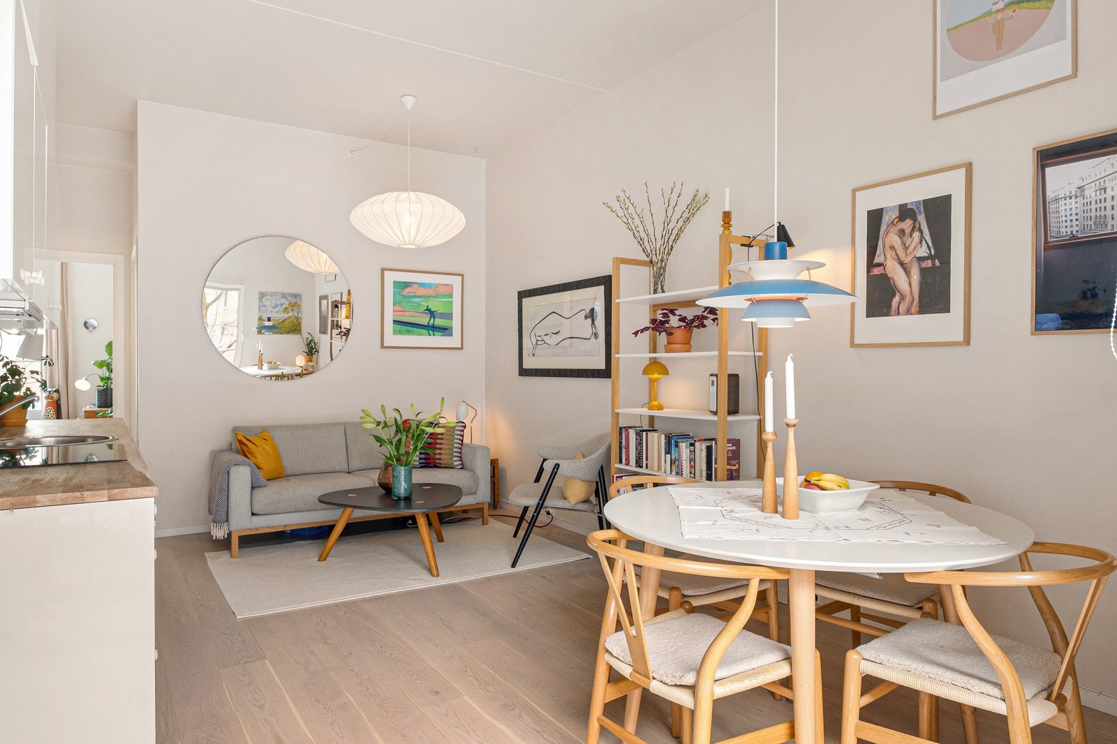 Det kan enkelt innredes med ulike soner for både egentid og sosialt samvær. Galleribilde