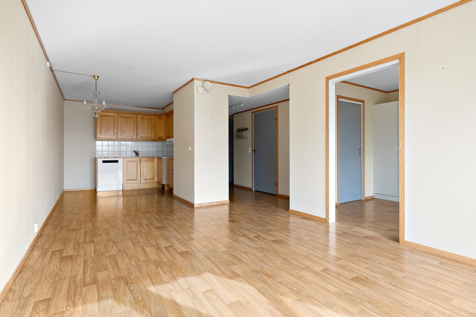 Åpen kjøkkenløsning til stuen Galleribilde