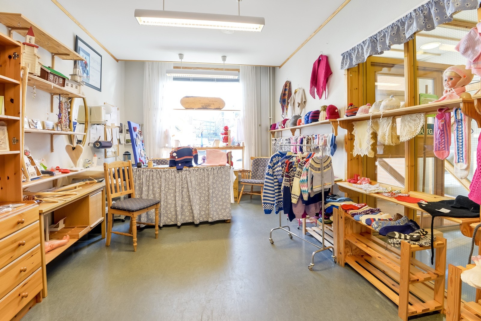 Butikk - Blå hjørne Midtløkken Aktivitetshus Galleribilde