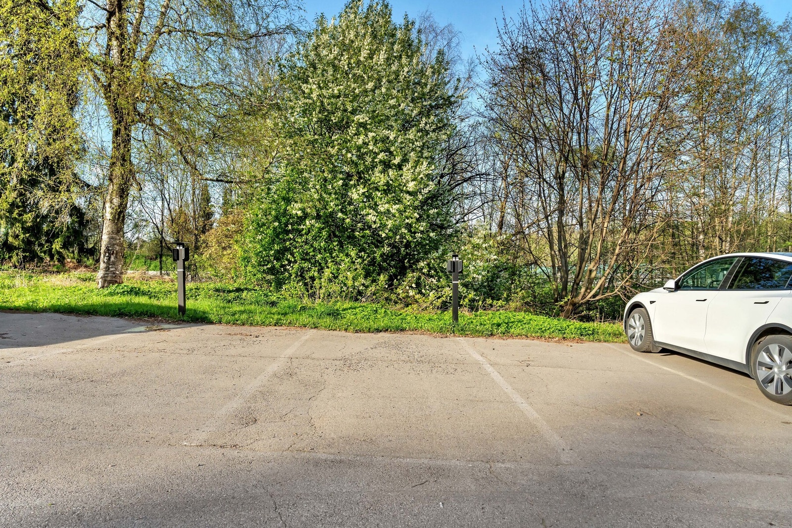 Det medfølger p.plass med elbil-lader. Galleribilde