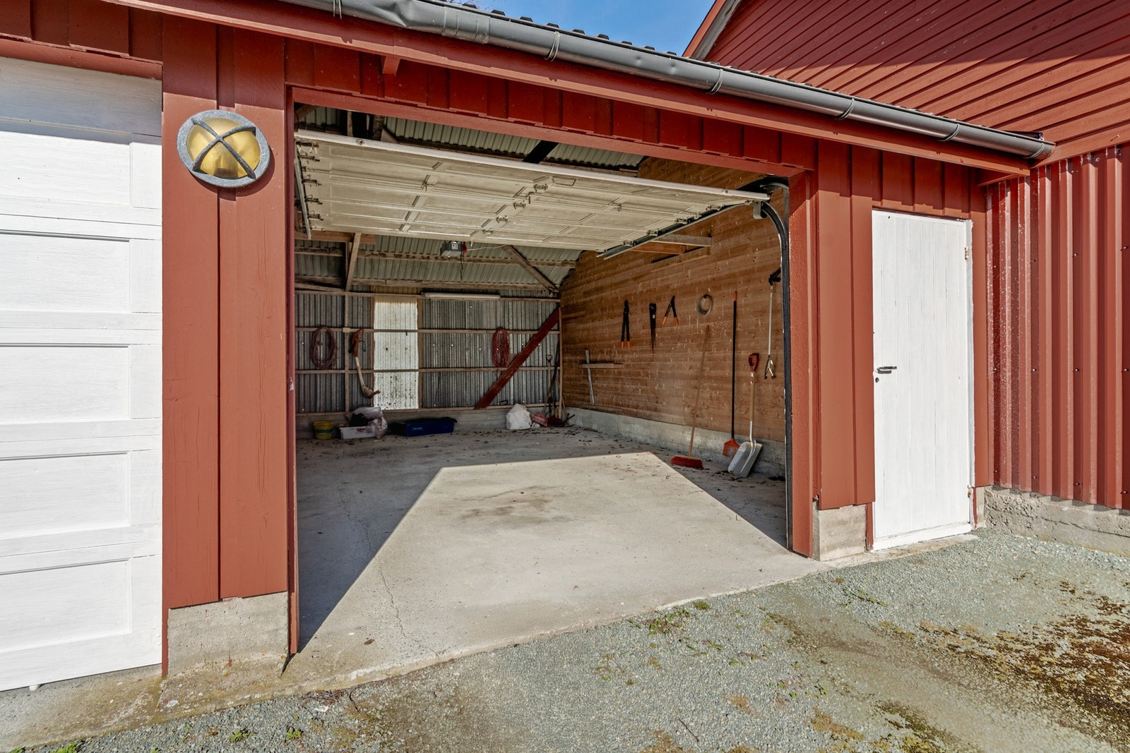 Garasje påbygd fjøs. Galleribilde