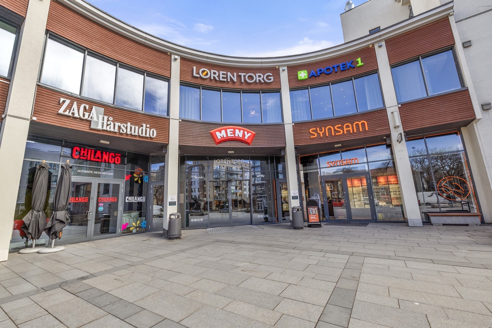 Alt du trenger i nærheten - Gangavstand til Løren Torg og et bredt utvalg av butikker, kaféer og restauranter. Galleribilde
