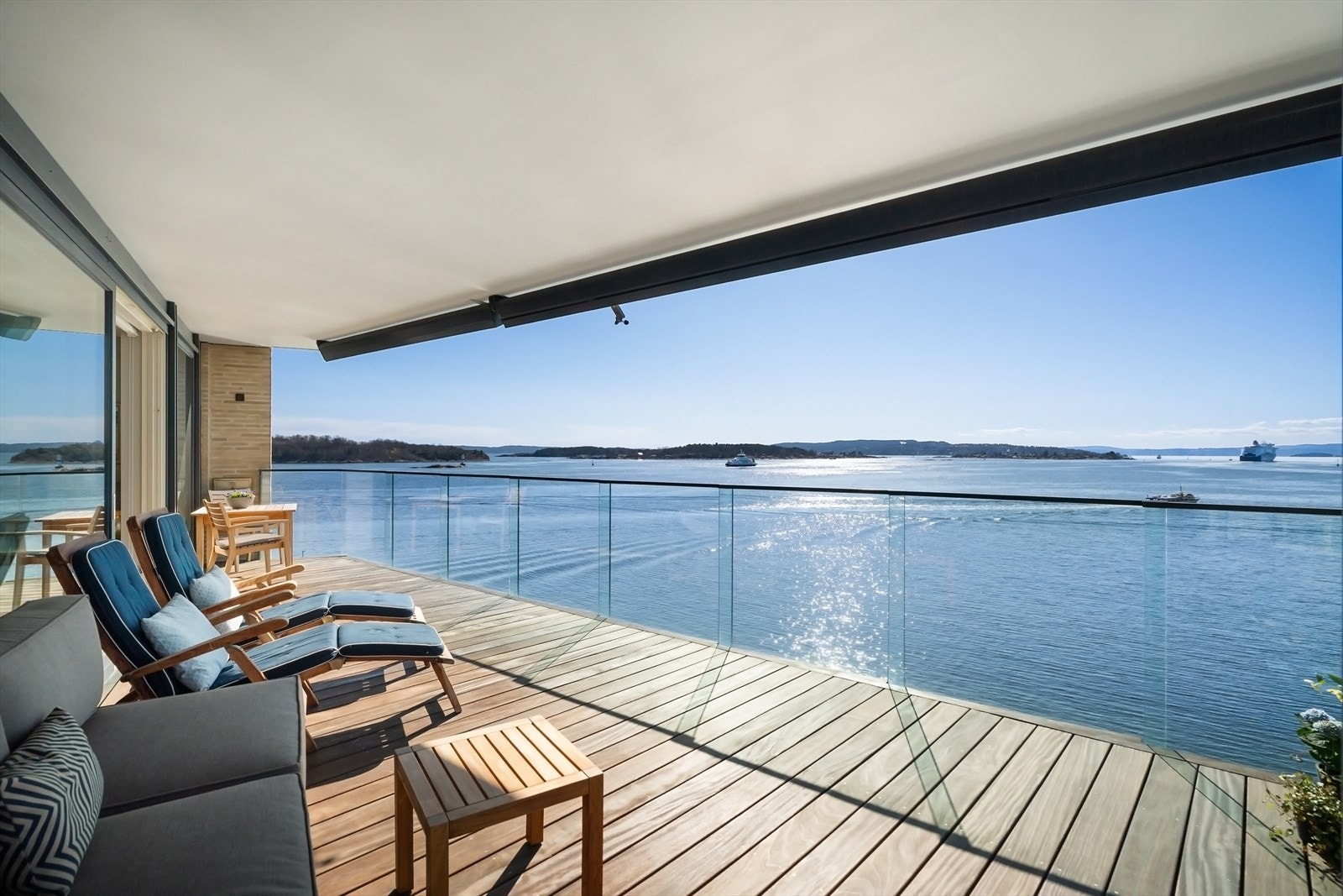 Terrassen mot syd er uten innsyn Galleribilde