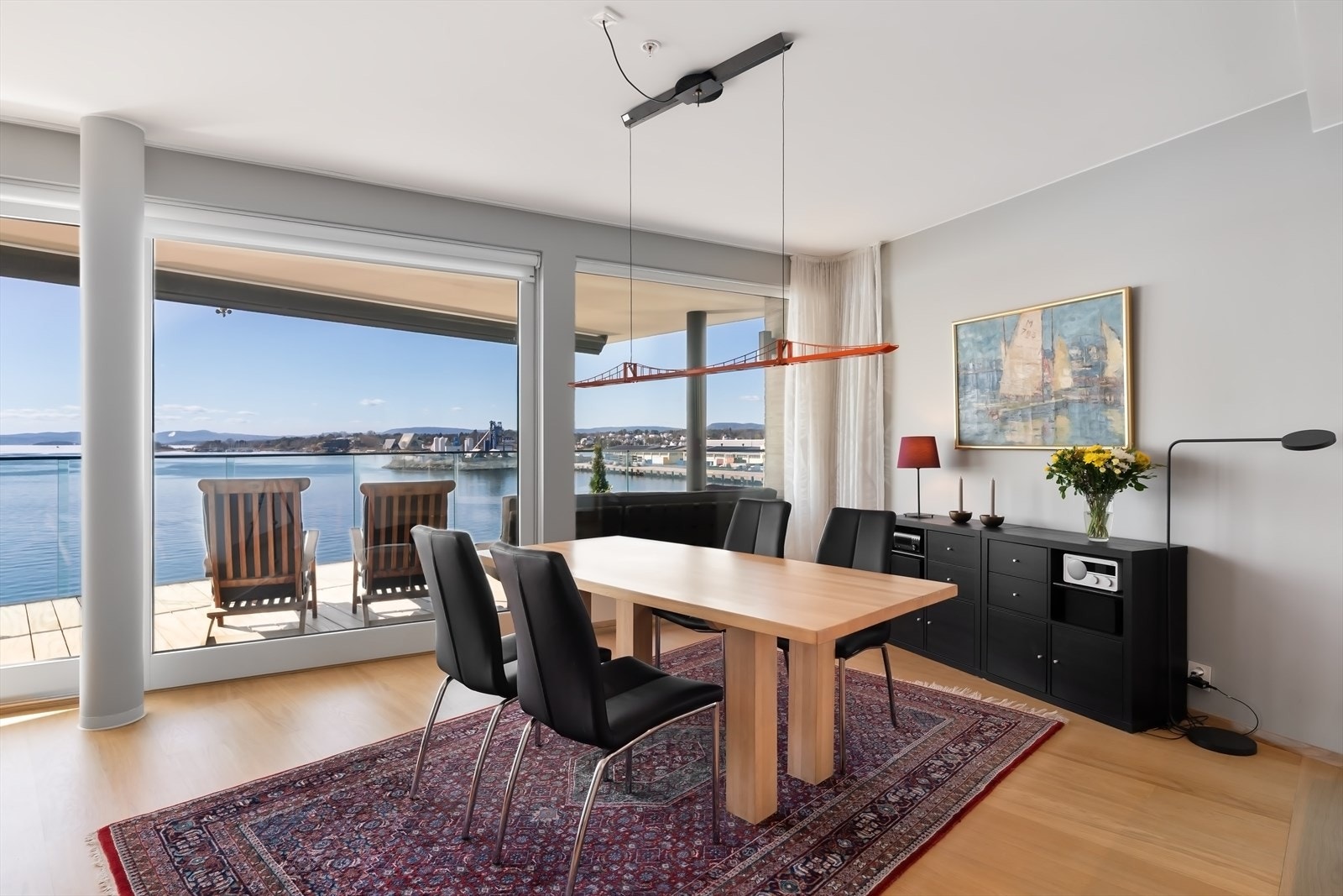 Leiligheten har meget gode lysforhold Galleribilde