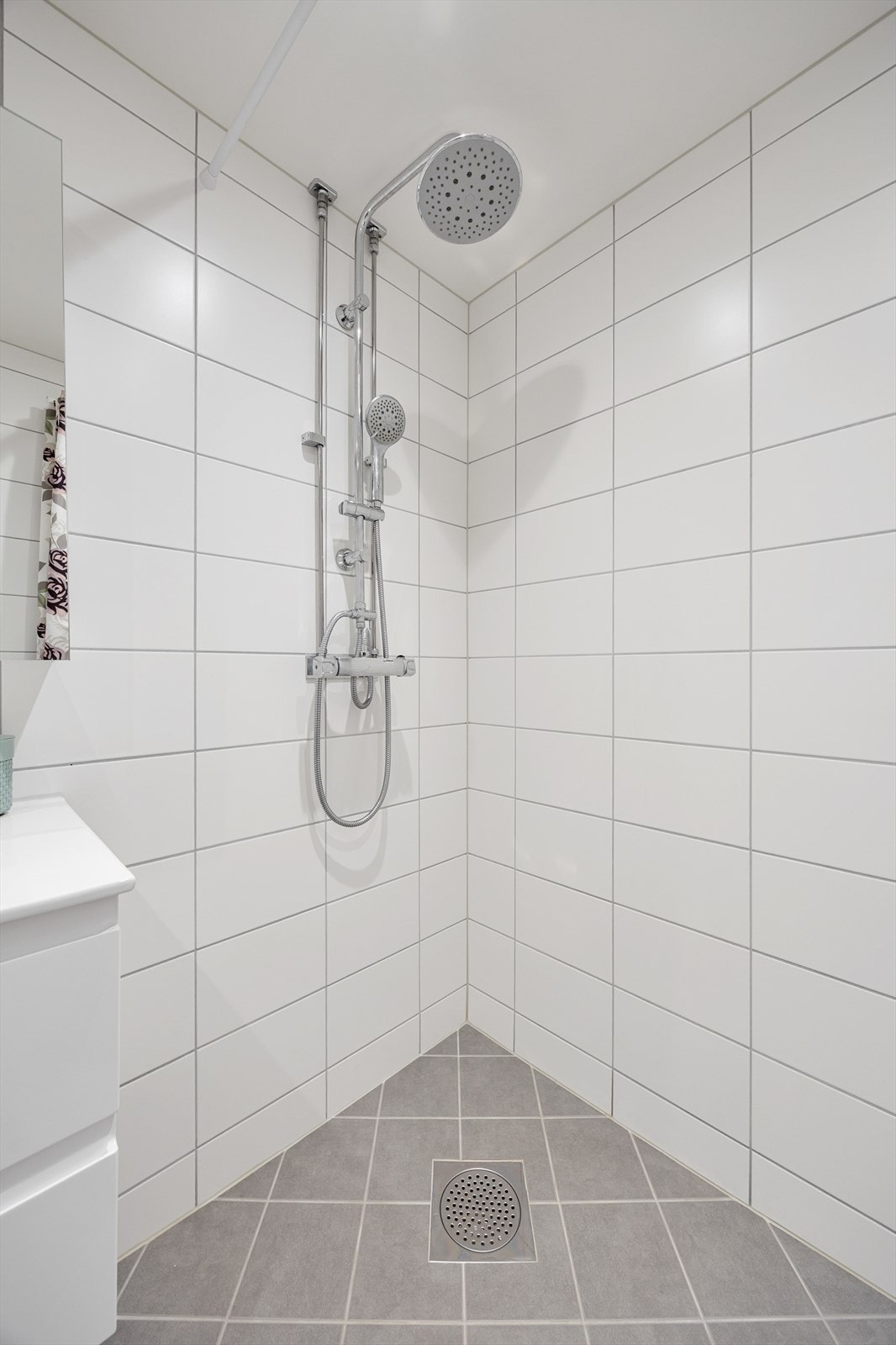 Dusjløsning med regndusj for ekstra komfort. Galleribilde