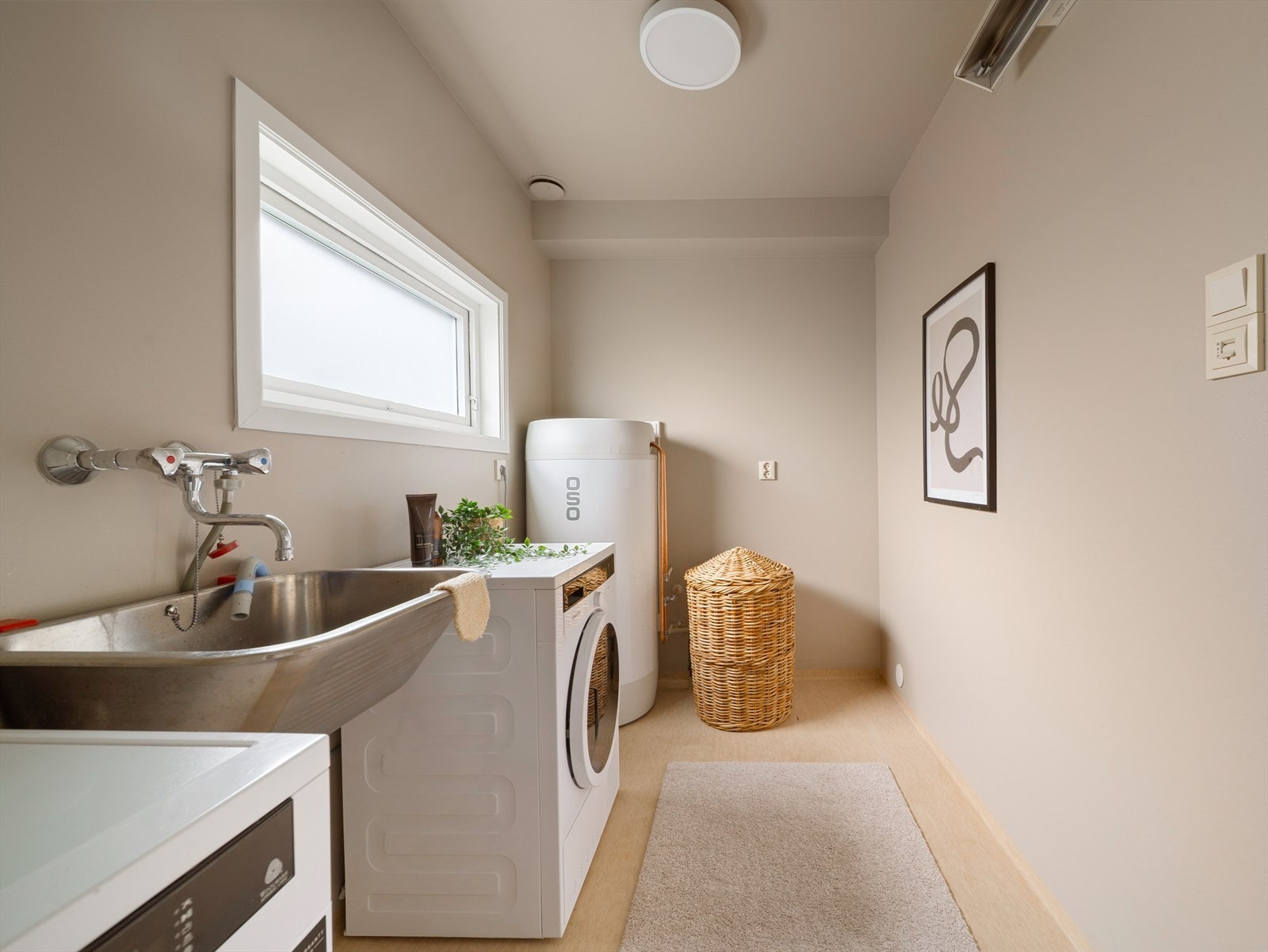 Varmtvannsbereder (200 liter) fra 2025 Galleribilde