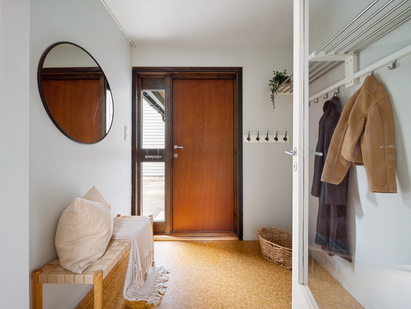 Entré/gang Galleribilde