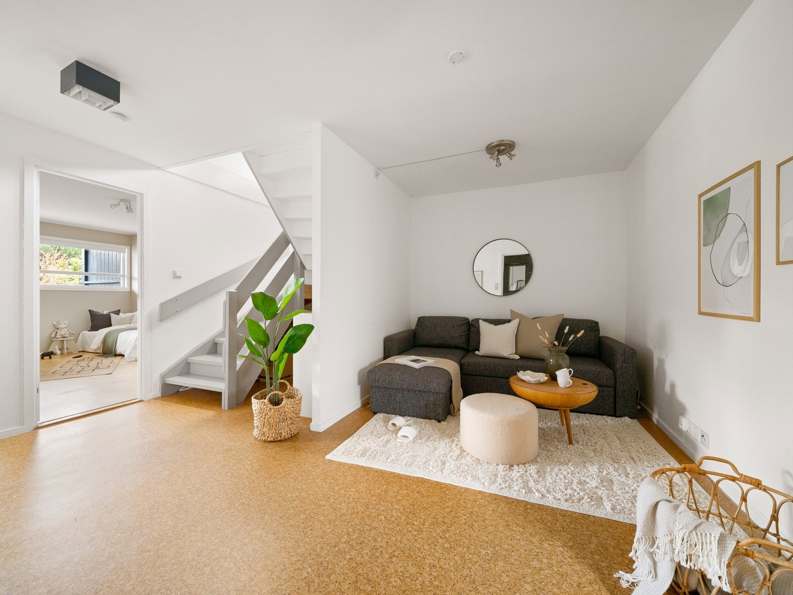 Ca. 18 m² stue/hall - perfekt for ekstra stue til barn/ungdom i hus Galleribilde