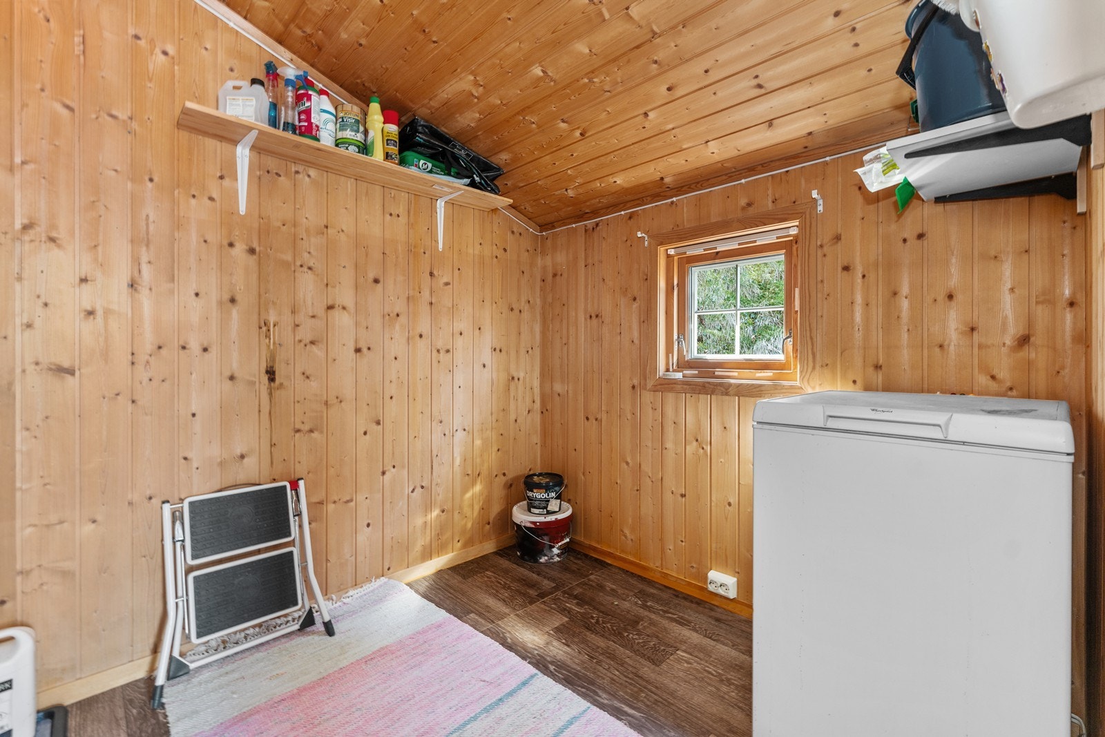 Innvendig bod Galleribilde