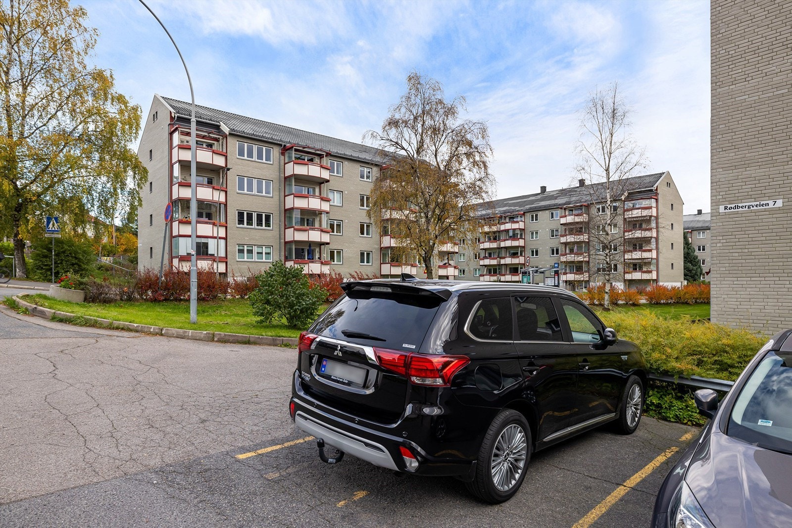 Borettslaget Årvoll Øst har 164 parkeringsplasser for utleie til beboere i borettslaget Galleribilde
