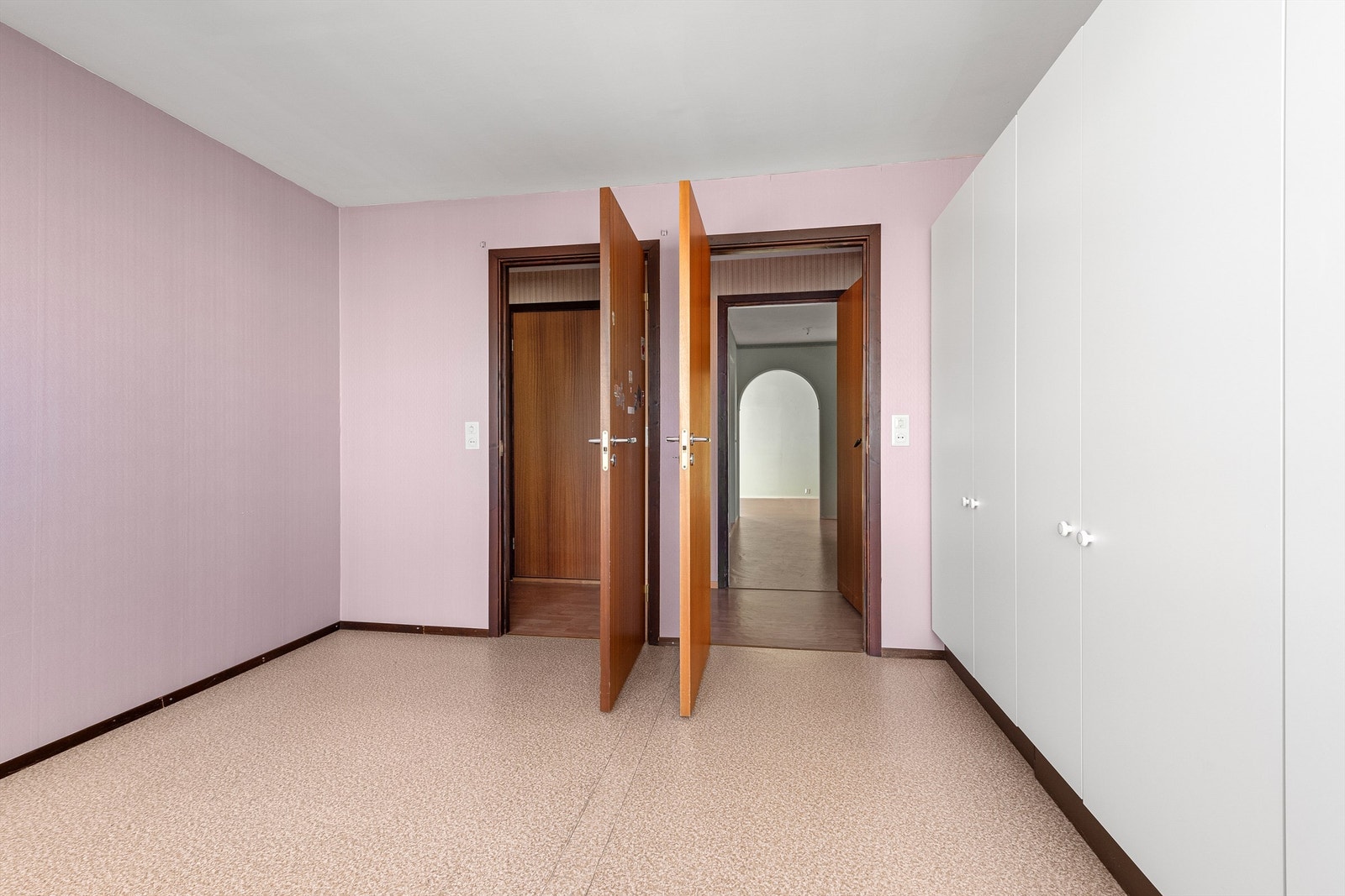 Soverom mot øst (tidligere 2 soverom) Galleribilde