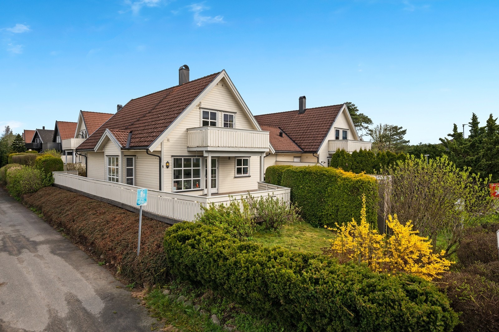 Velkommen til Jaktveien 7 - Presentert av EiendomsMegler1 ved Frode Eriksen Galleribilde