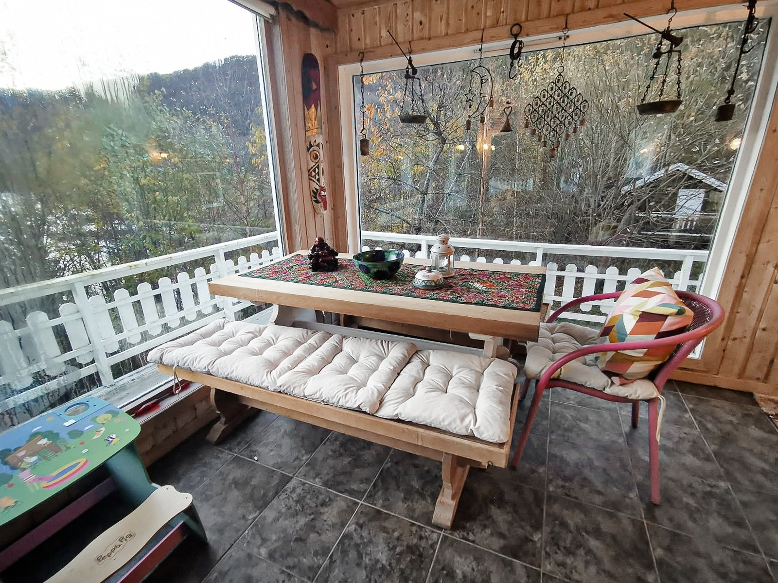 Hagestue. Galleribilde