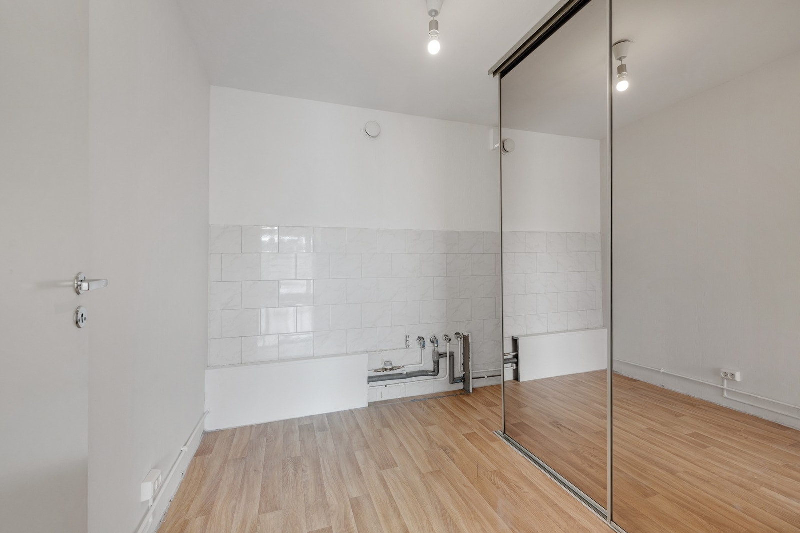 Fra stuen er det direkte adkomst til innvendig bod som er av god størrelse. Galleribilde