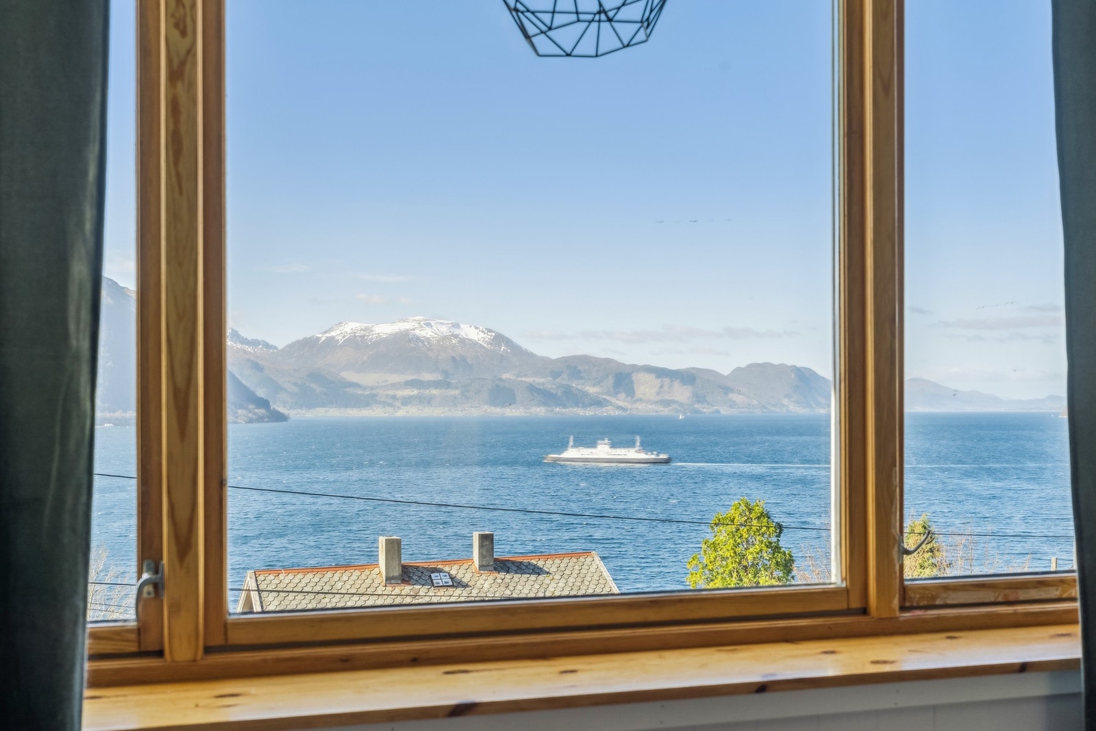 Se denne flotte utsikten fra stuen. Galleribilde