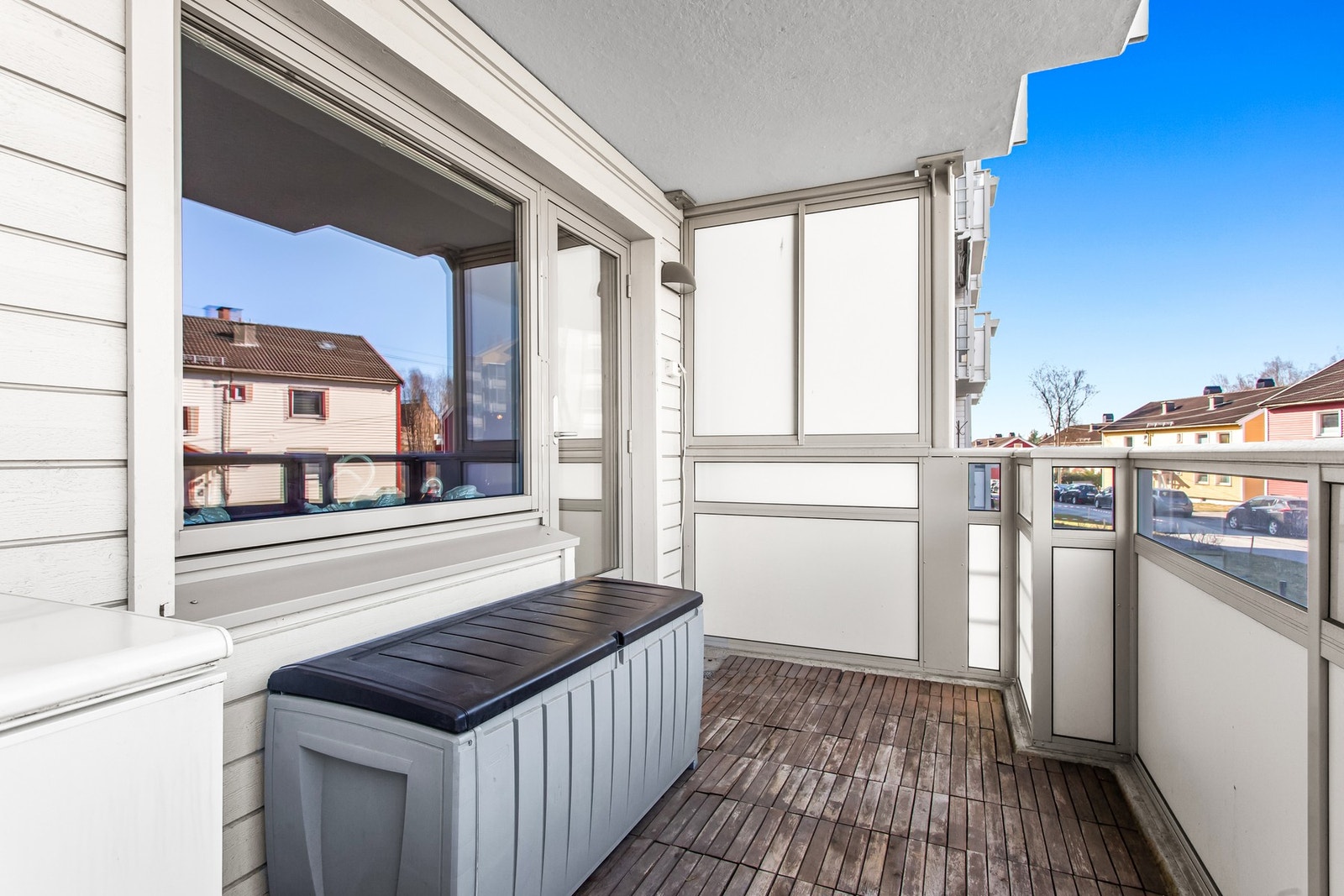 På balkongen er det stikkontakt til grill, fryser o.l samt utebelysning Galleribilde