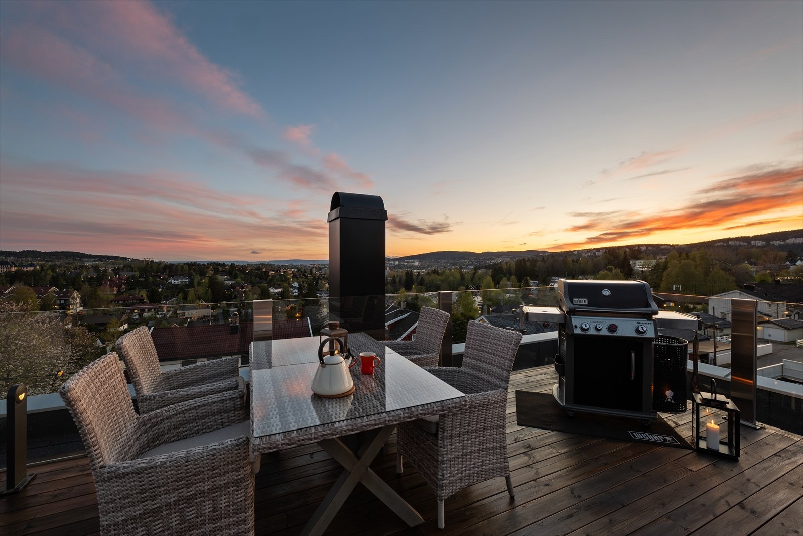 DNB Eiendom v/Kenny Tran har gleden av å presentere denne lekre og unike tomannsboligen. Galleribilde