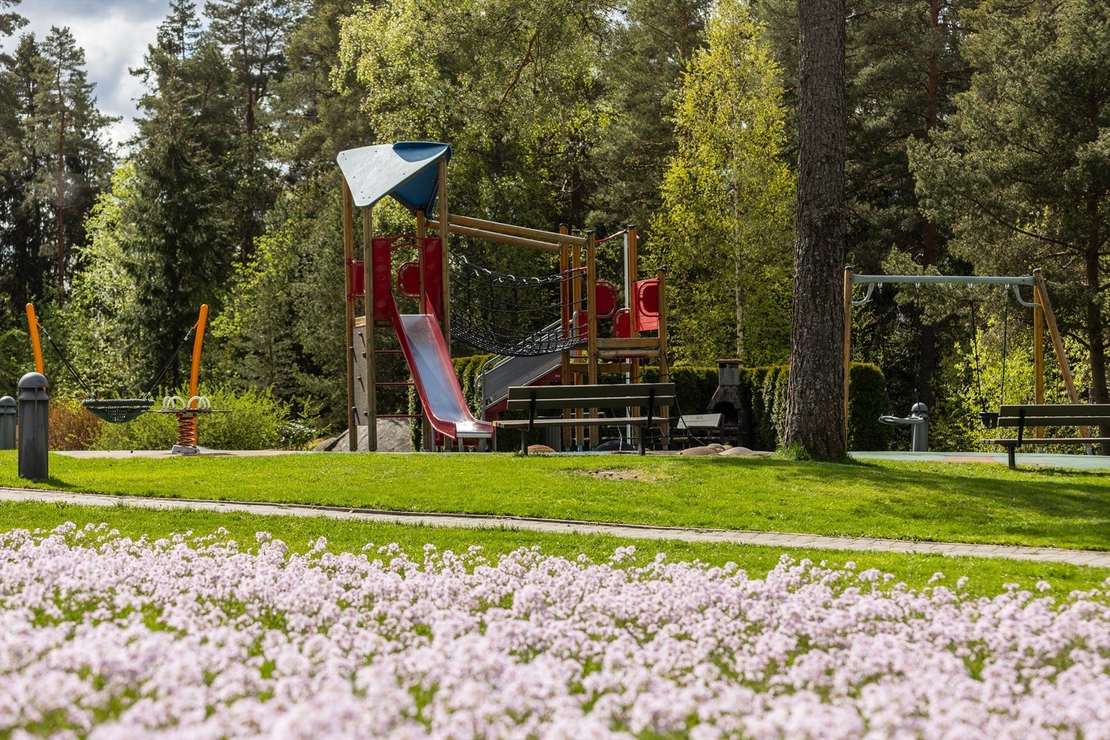 Leiligheten ligger har en meget attraktiv beliggenhet i Pynten borettslag på Lambertseter. Galleribilde
