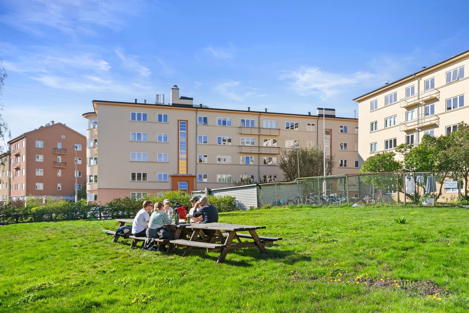 Hyggelige fellesområder med sittegrupper Galleribilde