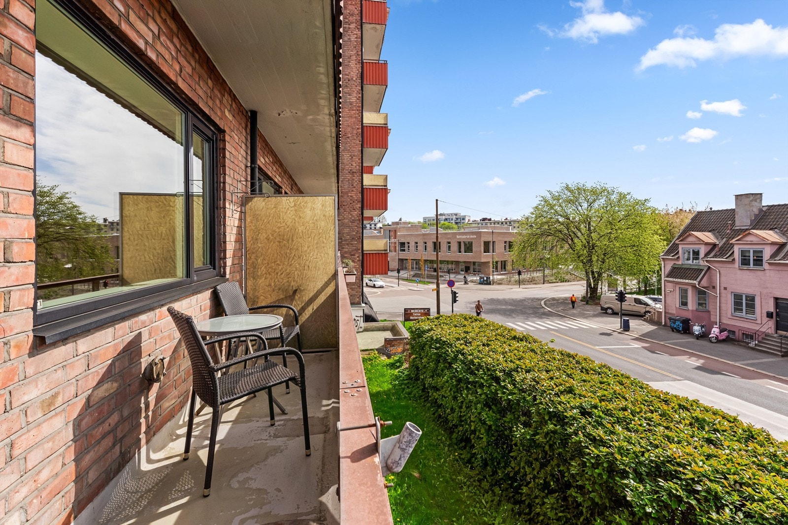 Velkommen til Bentsegata 21 - Presentert av Blenor Hadergjonaj v/Krogsveen Sagene! Galleribilde