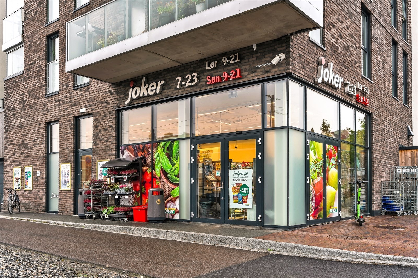Søndagsåpen Joker ligger i umiddelbar nærhet. Galleribilde
