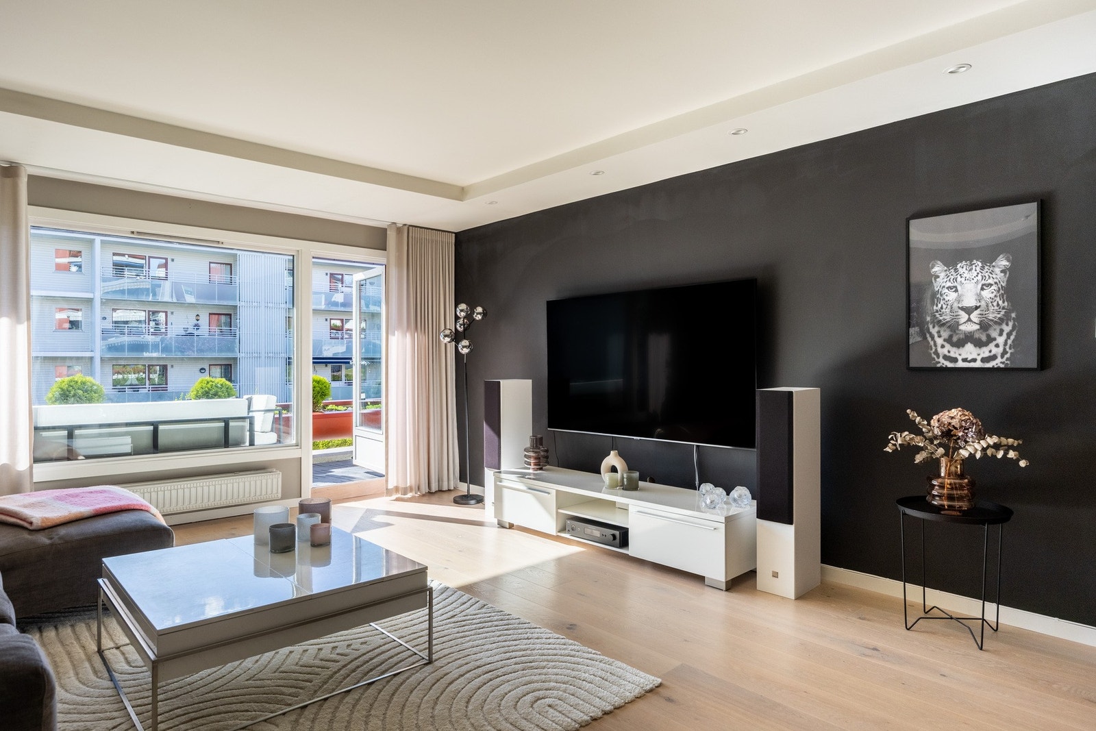 Stuen kan enkelt innredes med ønskelige møblementer. Galleribilde