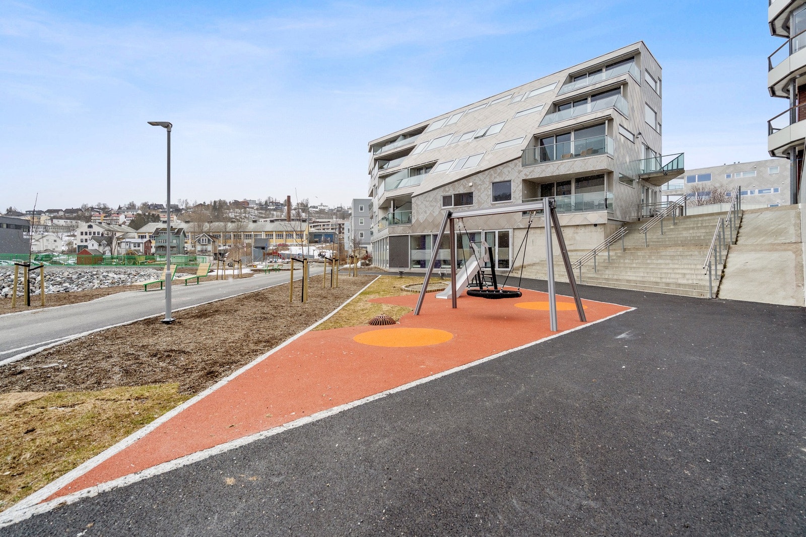 Fasade. Det er heis i bygget Galleribilde