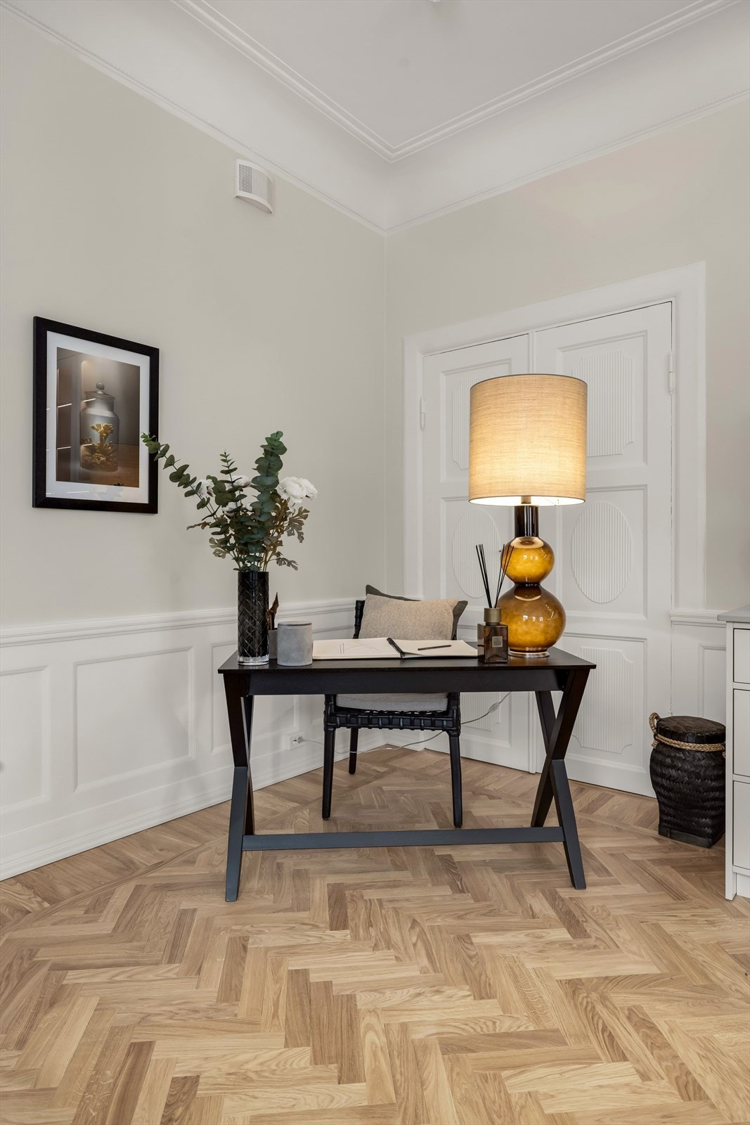 "Det som kjennetegner Villa Ullvin-prosjektet, er at det fredede utgangspunktet er så oppsiktsvekkende vakkert." (Paulsen og Nilsen) Galleribilde