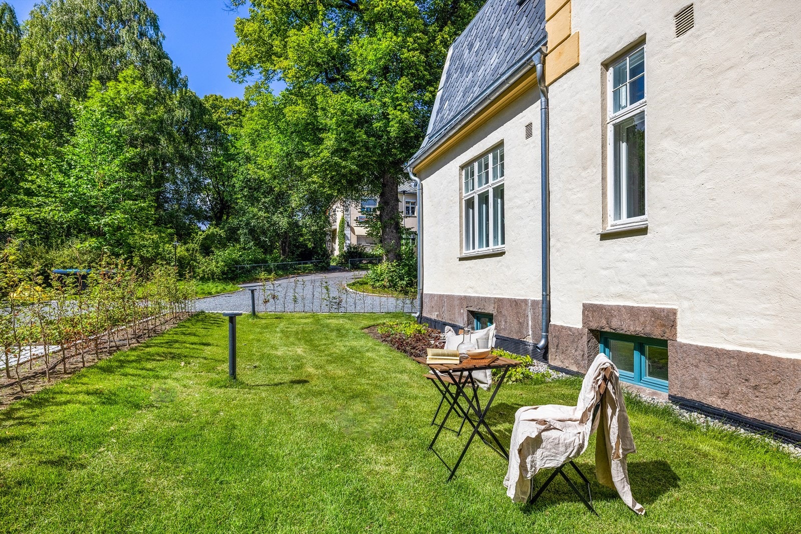 Svært solrike utearealer vendt mot syd og vest Galleribilde