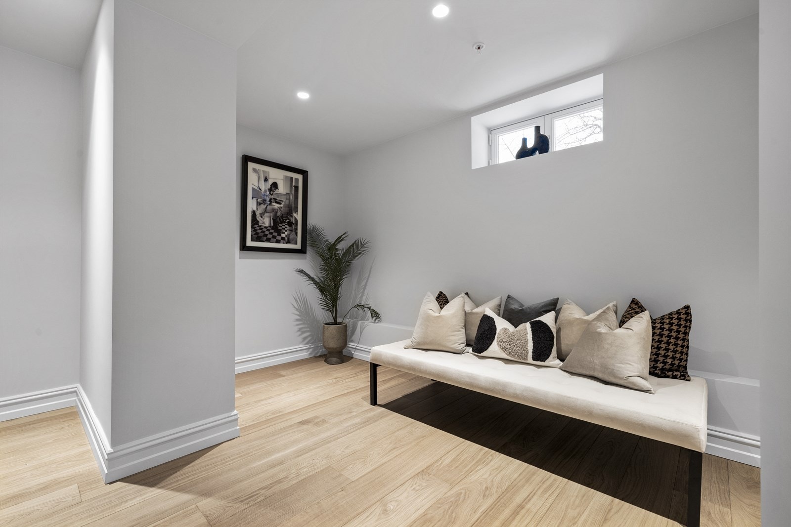 Garderoberom Galleribilde