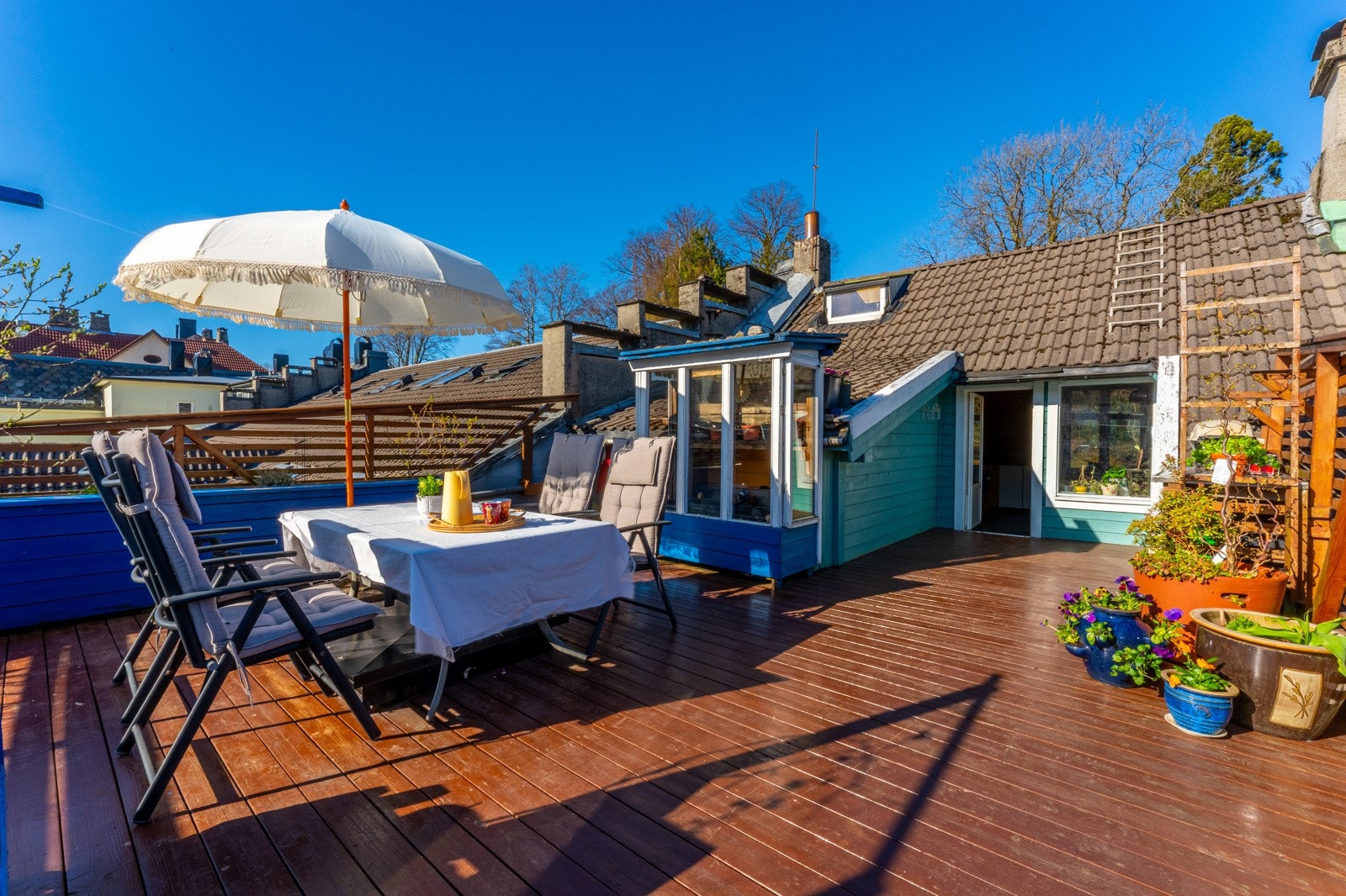 Koselig opparbeidet takterrasse! Galleribilde