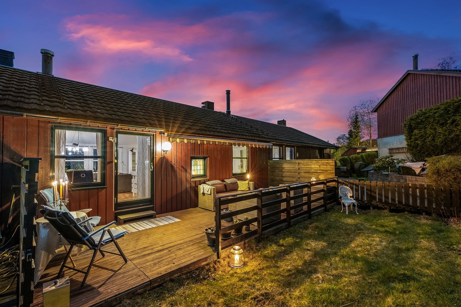 I tillegg ligger boligen superidyllisk og fint til, grensende til marka - et eldorado for både småbarnsfamilier og firbente. Galleribilde