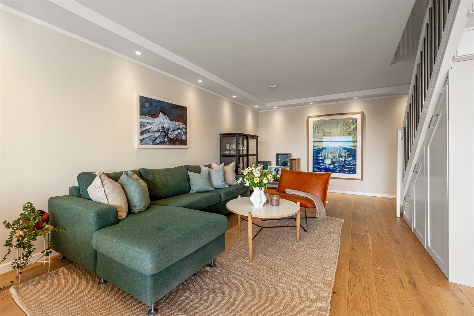 Leiligheten er vesentlig oppgradert i senere år og fremstår meget innbydende Galleribilde