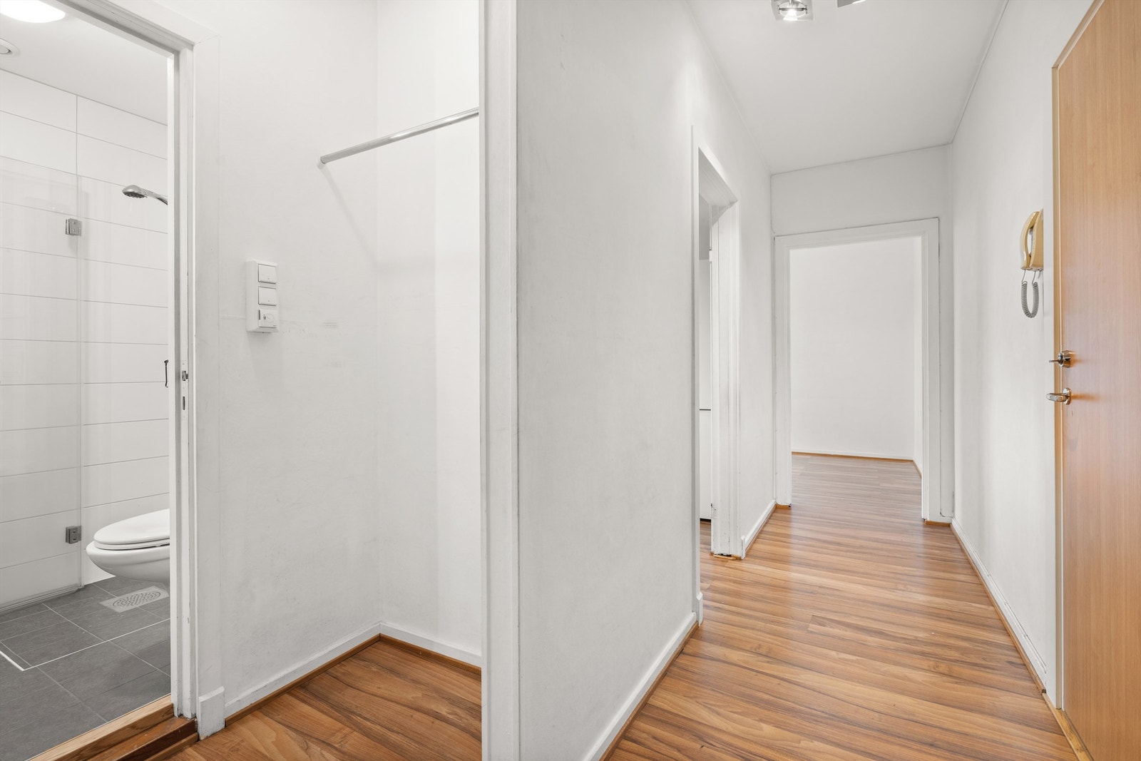 Entré. Galleribilde