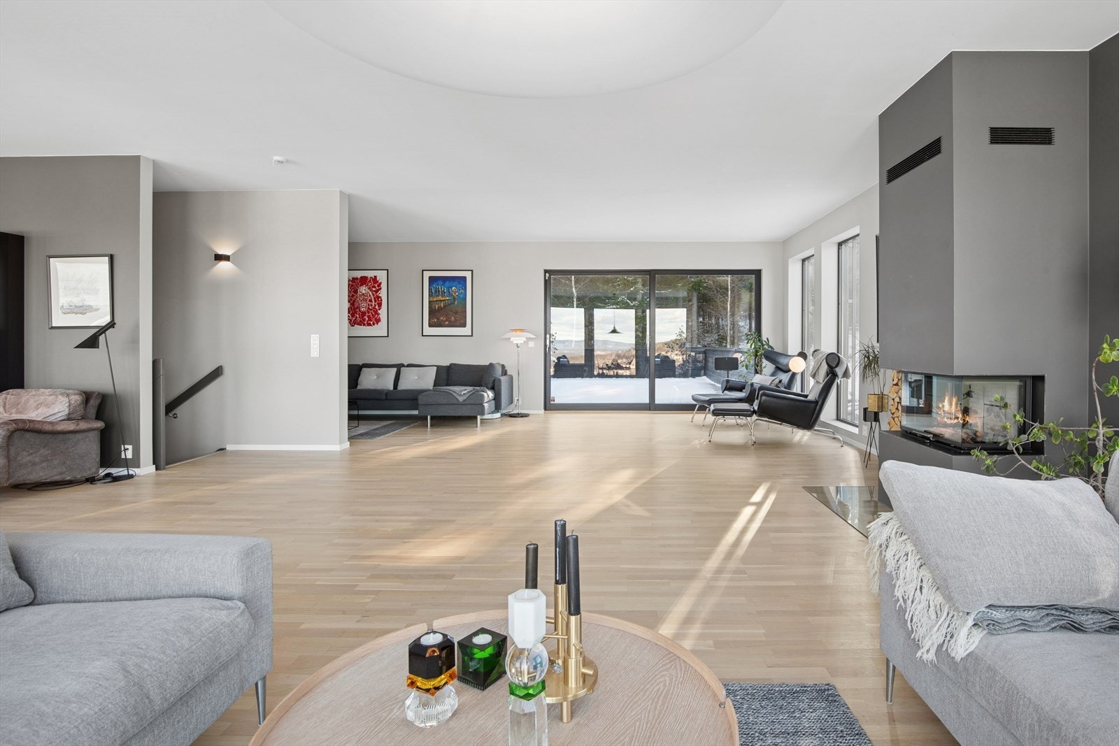 Den åpne planløsningen gir mange møbleringsmuligheter. Galleribilde